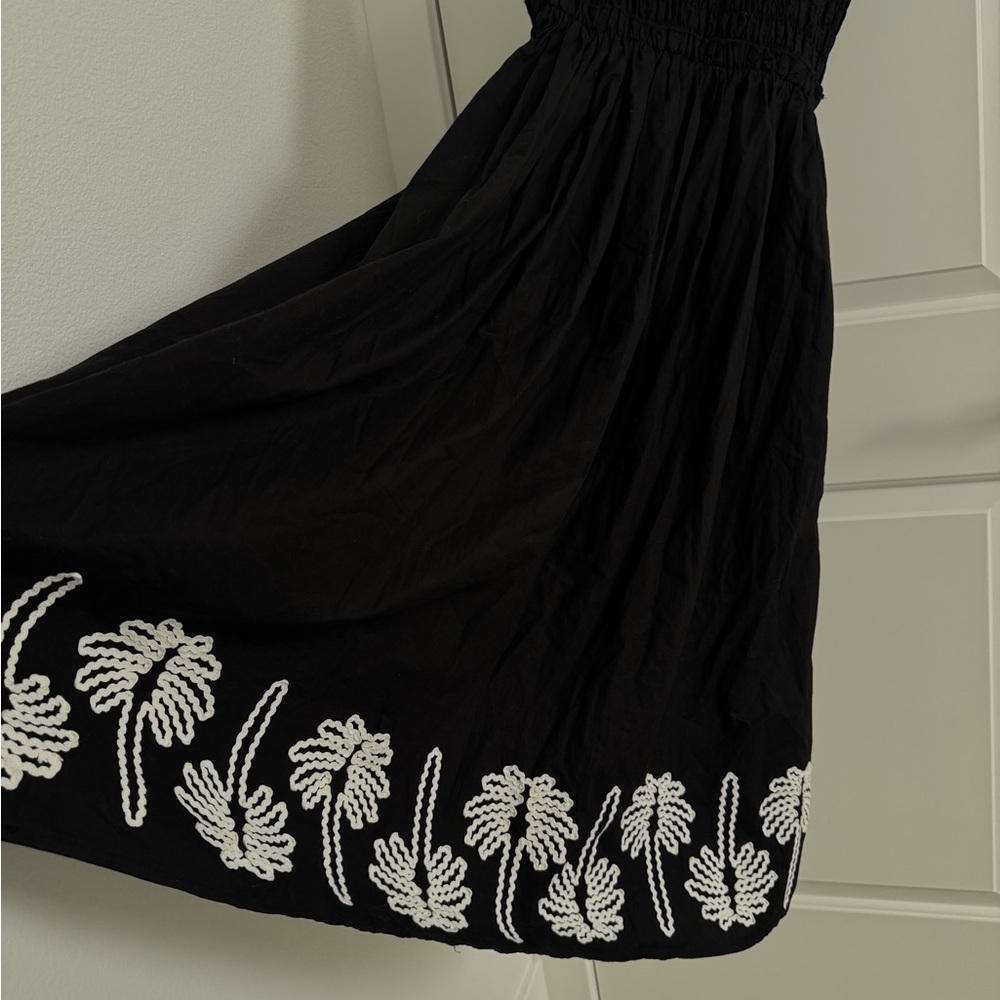 Rails Baja Dress In Black
Ivory Palm Trees Black Embroidered Sundress w Tassel S - Picture 10 of 15